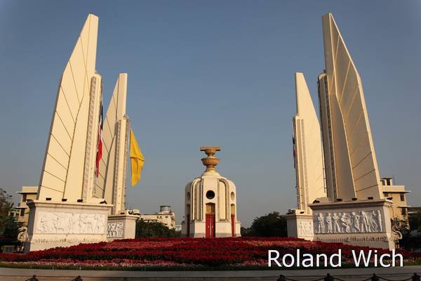 Bangkok - Democracy Monument