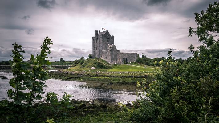 Dunguaire Castle - Kinvara, Ireland - Travel photography