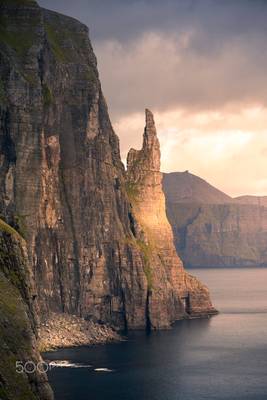 Trøllkonufingur rock formation at sunset on Vagar, Faroe Islands