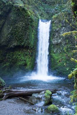 Weisendanger Falls, Oregon