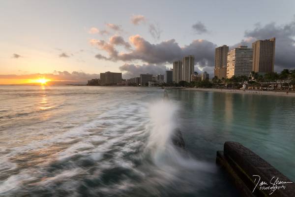 Waikiki Wave Break