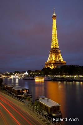 Paris - Eiffel Tower at Dusk