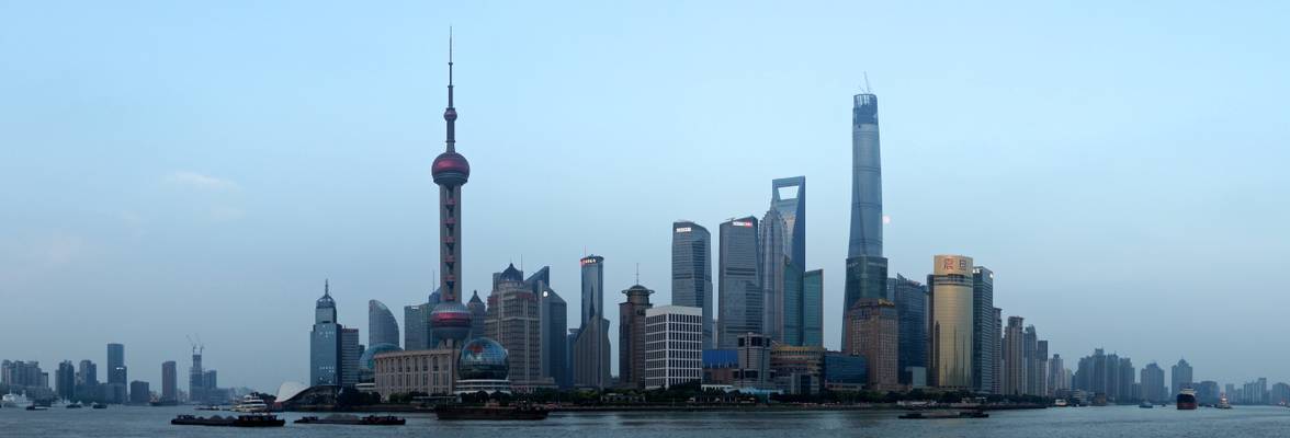 Pudong CBD, view from Puxi, Shanghai, China - 浦东, 上海，中国