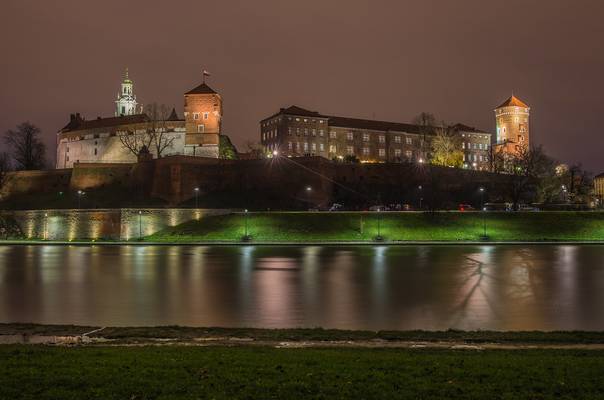 Wawel castle at night