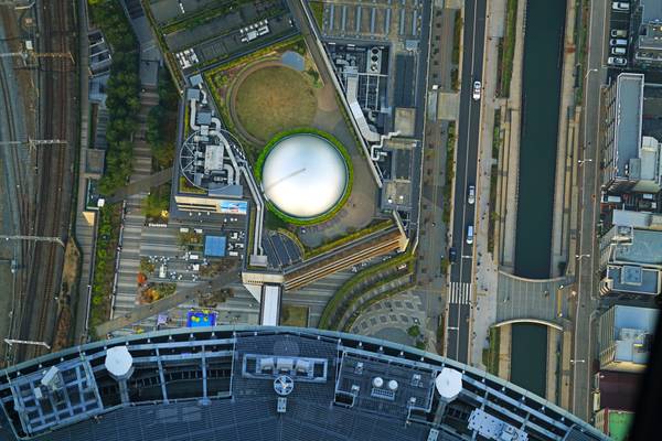 Frightening look down from the Skytree observation deck, Tokyo