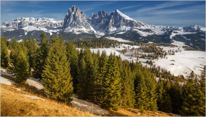 Gruppo del Sella, Sassolungo, Sasso Piatto