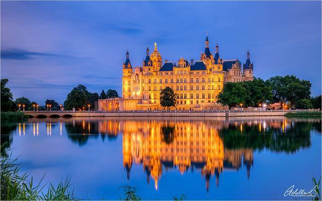 Schwerin Castle in Blue