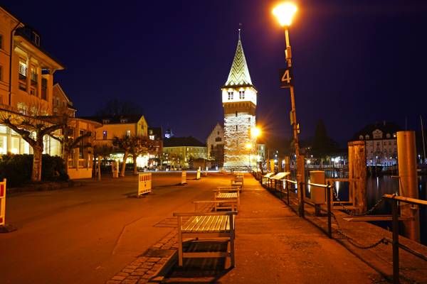 Lindau by night. Hafenplatz