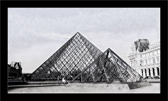 LA Pyramide du Louvre