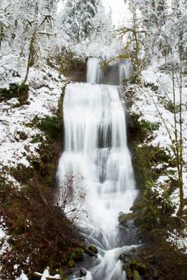 Royal Terrace Falls in snow, Oregon