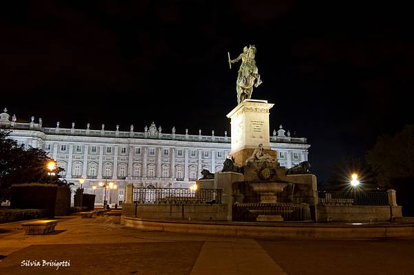 Palacio Real in Notturna