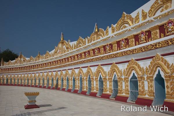 Sagaing -  U Min Thonze Pagoda