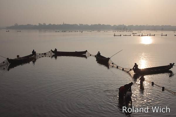 Amarapura - Fishing on Taungthaman Lake