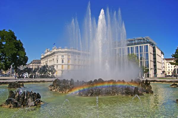 Hochstrahlbrunnen with rainbow, Vienna