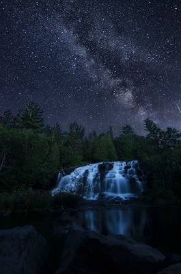 The Bond Falls under the Milky Way