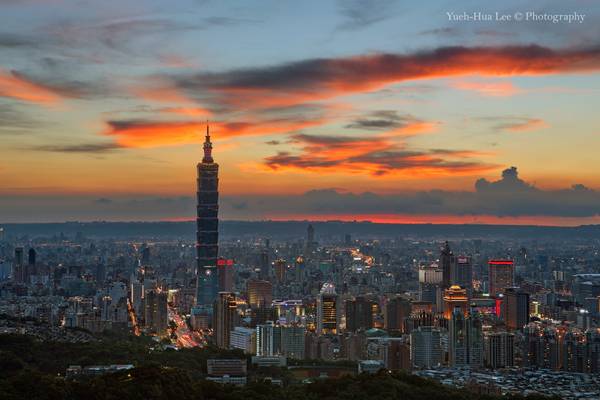 Taipei 101 Skyscraper at Sunset, Jiuwu Peak, Taipei City │ August 19, 2012