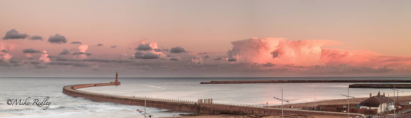 Roker Harbour panorama