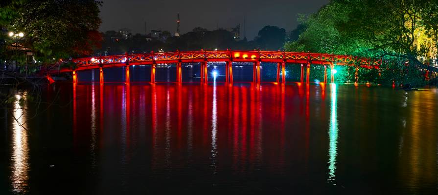 Huc Bridge - Hoàn Kiếm Lake, Hanoi, Vietnam