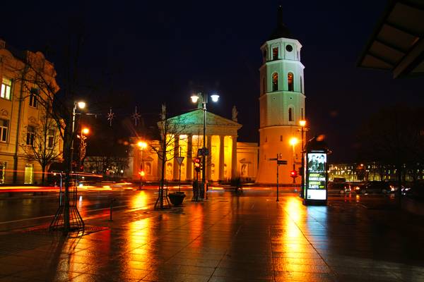 Vilnius by night. The Cathedral from Gediminas av.