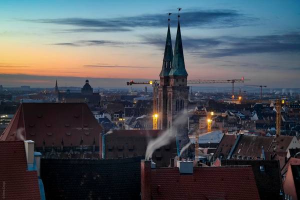 Morgendlicher Blick über die Stadt [Nürnberg]