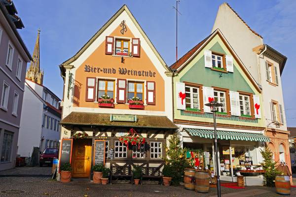 Bier und Weinstube, Römerplatz