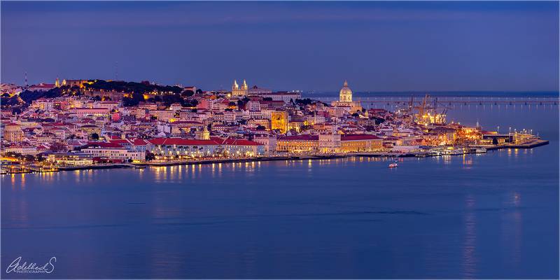 Lisbon in Blue
