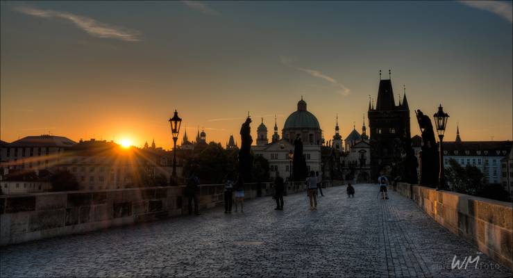 Sonnenaufgang Karlsbrücke