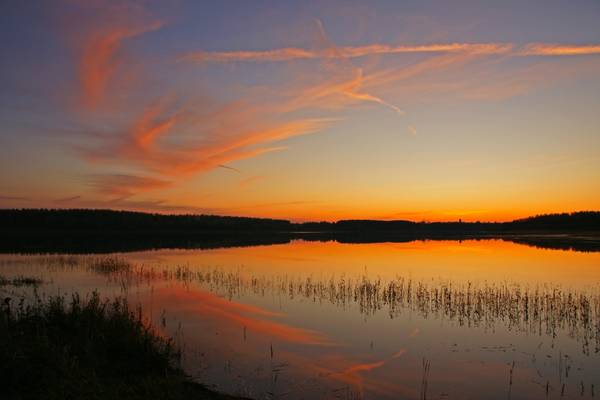 Sunset sky & its amazing reflection, Mozhaysk reservoir, Russia
