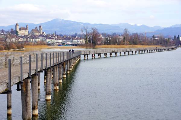 Long walkpath across Lake Zürich, Rapperswil