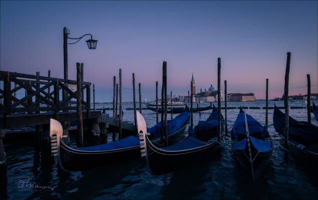 when the night falls over Venice