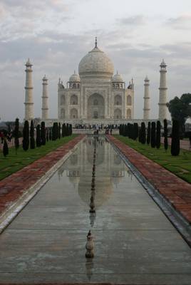 Early morning trip to Taj Mahal