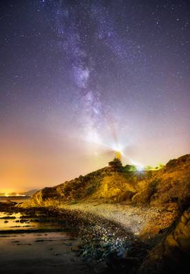 via lactea faro punta carnero.