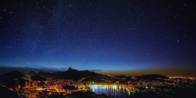 I see Rio de Janeiro thus ... and more, I do not speak Lacked the fireworks ... Goodbye Rio ... see you soon