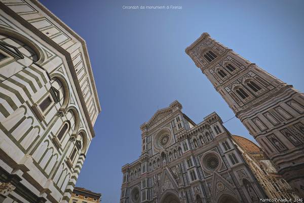 Circondato da monumenti - Firenze