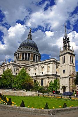 Beautiful clouds over St Paul, London