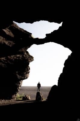 Hjörleifshöfði - Yoda Cave