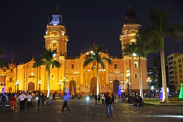 Lima by night. Cathedral