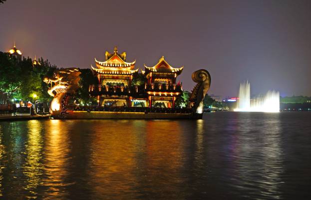 Dragon Ship & Dancing Fountains, Hangzhou