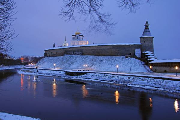 Pskov at dawn. Morning lights by the Kremlin