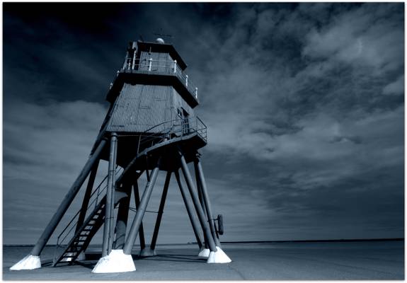 Herd Groyne Lighthouse Pt 1