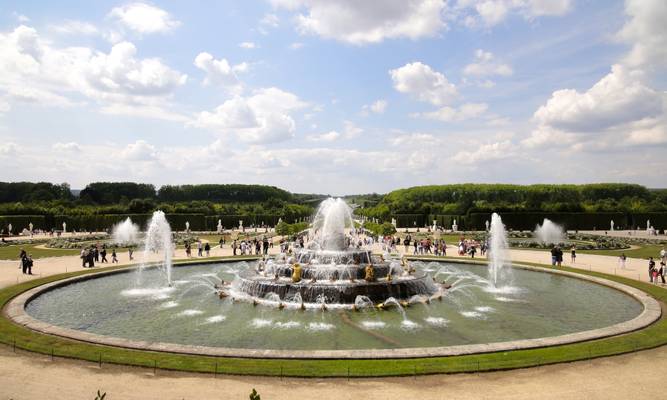 Fountain, château de Versailles, France