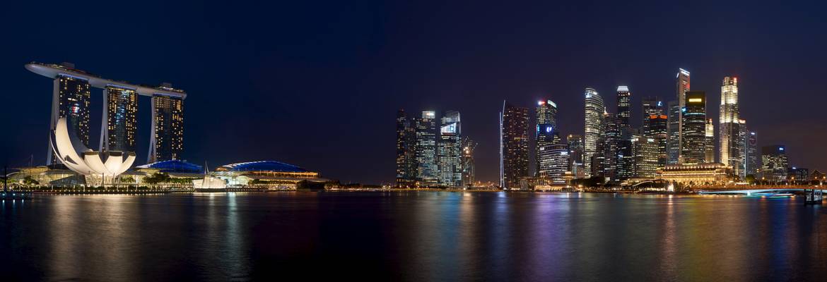 Singapore Marina Bay at night