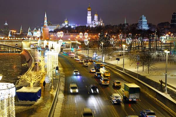 Moscow by night. Moskvoretskaya Embankment