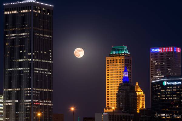 Full Moon Rising over Tulsa
