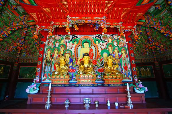 Interior of the Pyohunsa Temple in Kumgangsan, North Korea