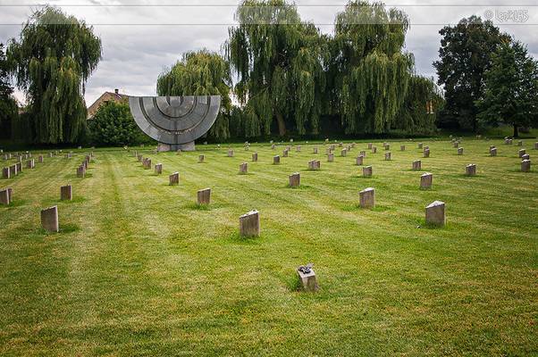 Cemetery Terezín
