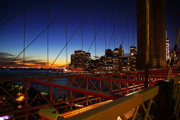 Blue hour in NYC. Sunset colours over East River