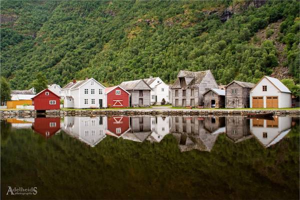 Laerdal reflection, Norway