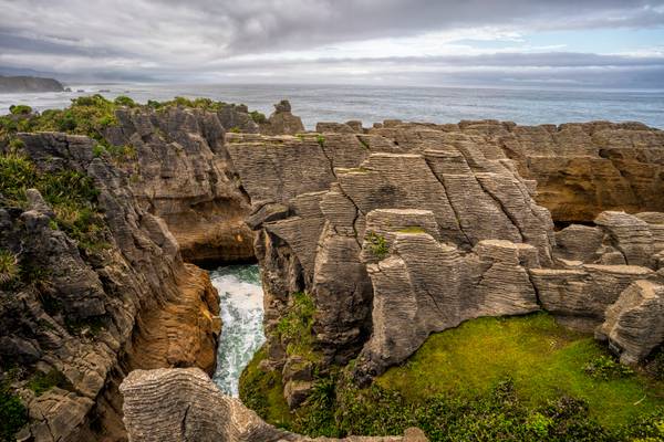 Pancake Rocks, NZ (42mpix)