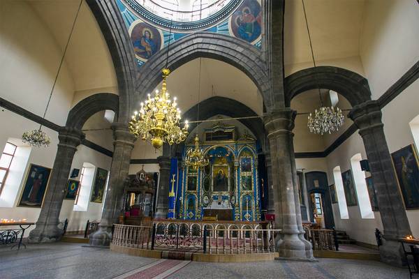 Yot Verk Church (Seven Wounds) inside